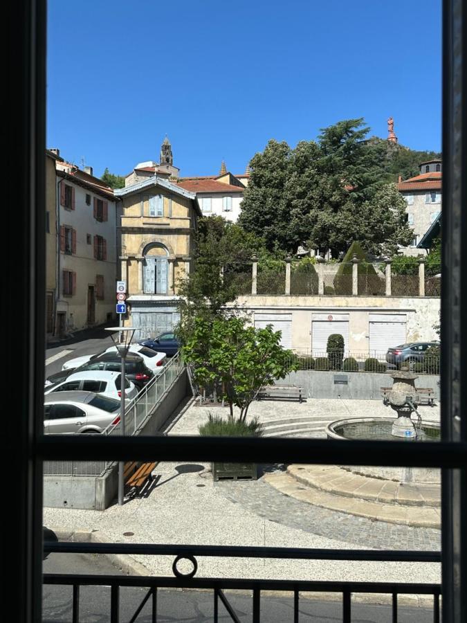 Appartement Avec Terrasse Au Puy Le Puy-en-Velay Exterior foto